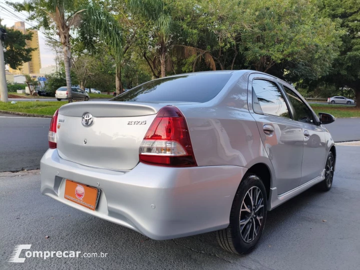Etios Sedan 1.5 16V 4P FLEX PLATINUM AUTOMÁTICO