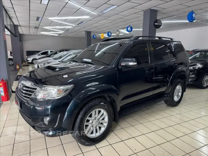 HILUX 3.0 SRV 4X4 CD 7 Lugares 16V Turbo Intercooler