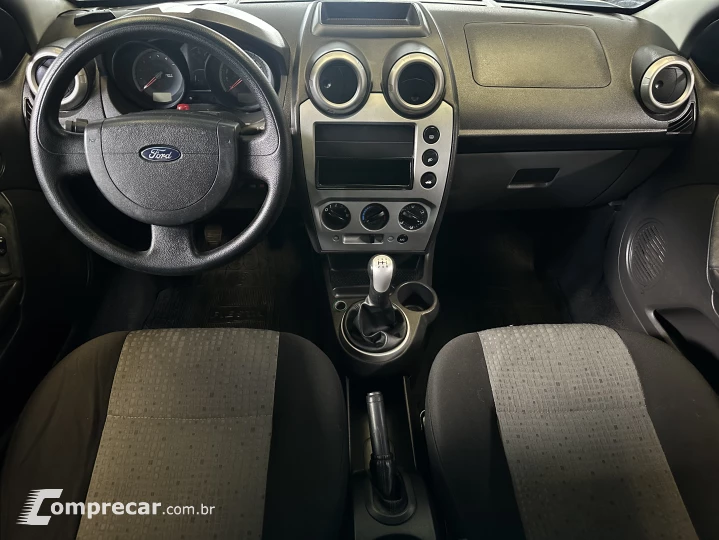FIESTA 1.6 MPI Class Sedan 8V