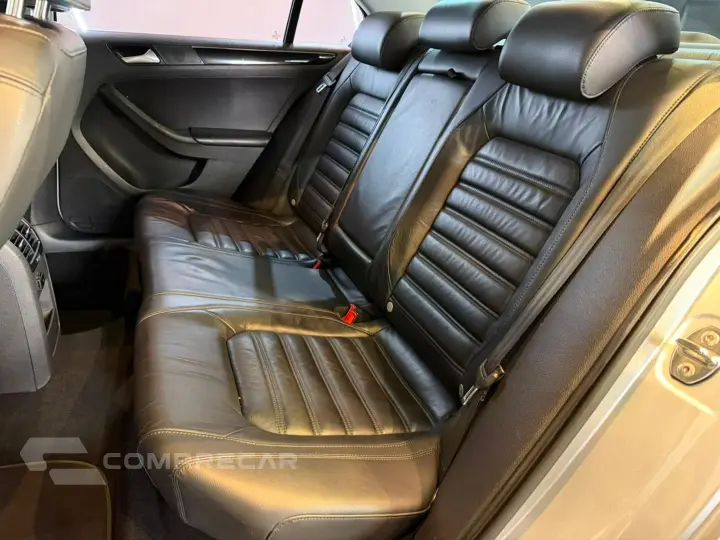 Jetta 2.0 Tsi Highline 211Cv Gasolina 4P Tiptronic