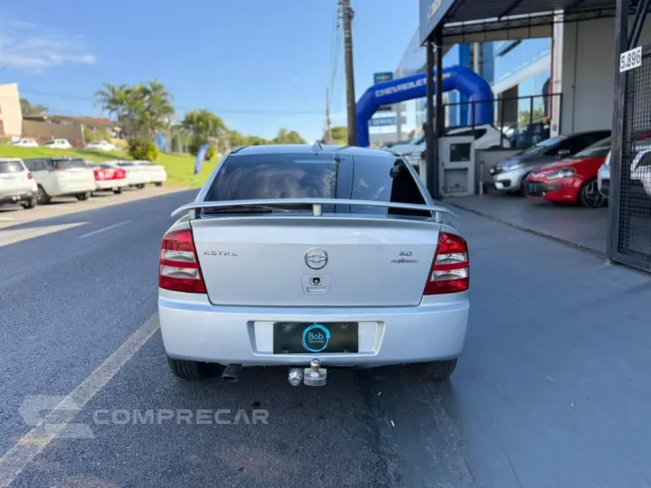 Astra Elegance 2.0 MPFI FlexPower 8V 5p