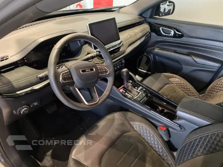 Commander 2.0 16V 4P HURRICANE 4 TURBO BLACKHAWK AUTOMÁTICO