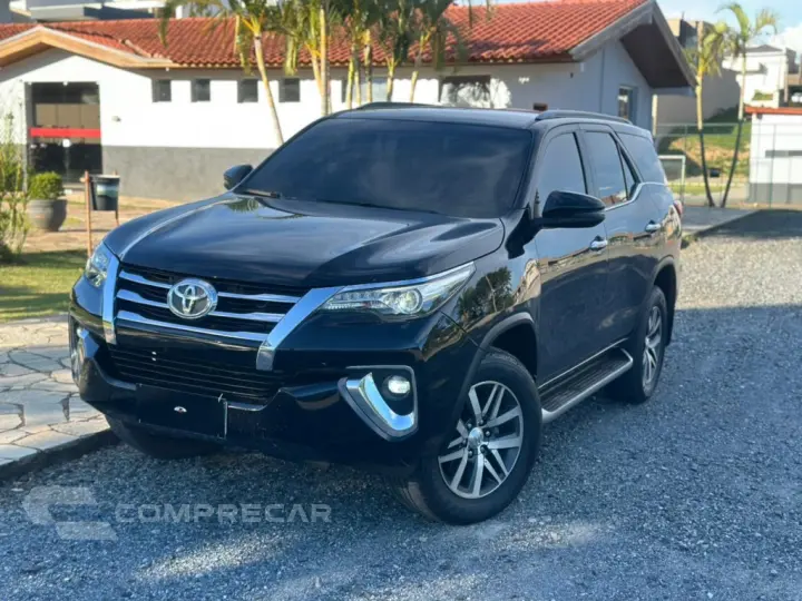 HILUX SW4 2.8 SRX 4X4 16V TURBO INTERCOOLER DIESEL 4P AUTOMÁ