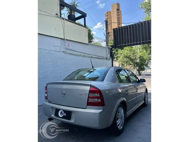 ASTRA 2.0 MPFI ELEGANCE SEDAN 8V FLEX 4P MANUAL