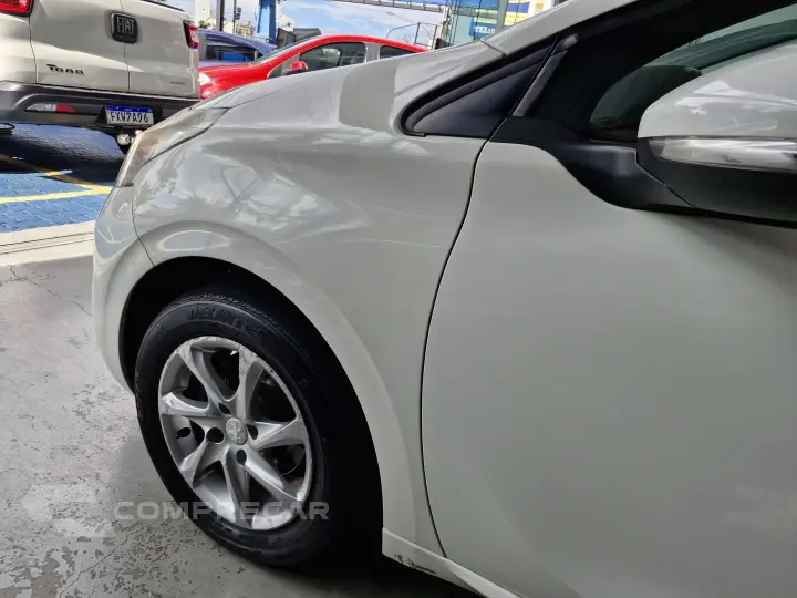 208 1.5 ALLURE 8V FLEX 4P MANUAL