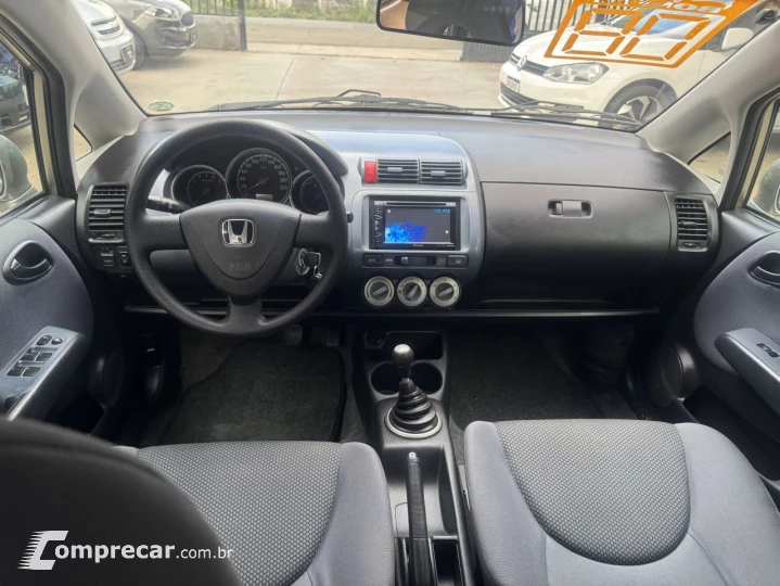 Fit 1.4 16V 4P LX FLEX
