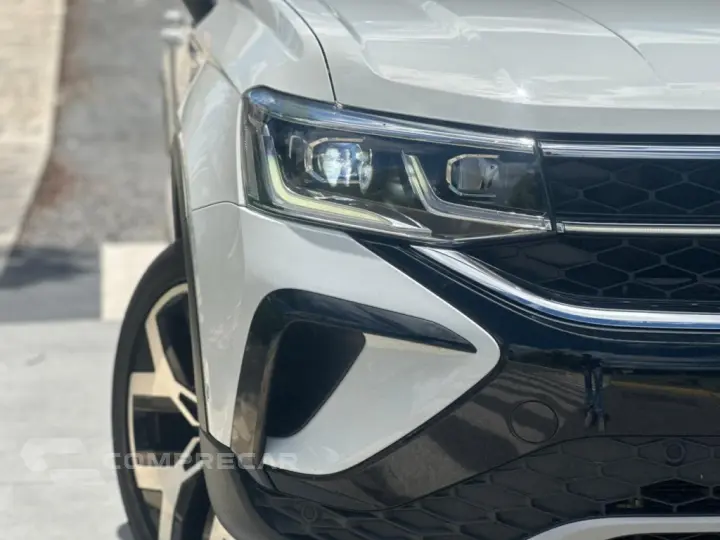 TAOS 1.4 250 TSI TOTAL FLEX HIGHLINE AUTOMÁTICO