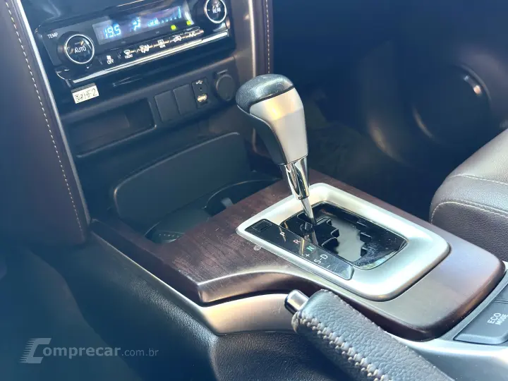 HILUX SW4 2.7 SRV 7 LUGARES 4X2 16V FLEX 4P AUTOMÁTICO