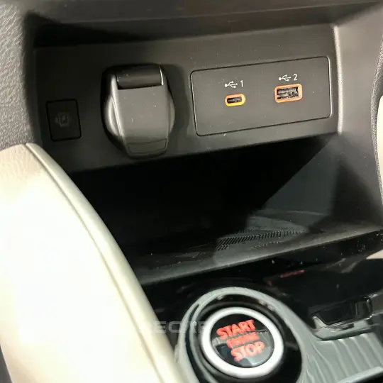 VERSA Exclusive 1.6 16V Flex Aut.