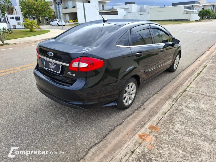FIESTA 1.6 SE Sedan 16V