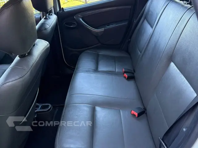 DUSTER - 2.0 DYNAMIQUE 4X2 16V 4P AUTOMÁTICO