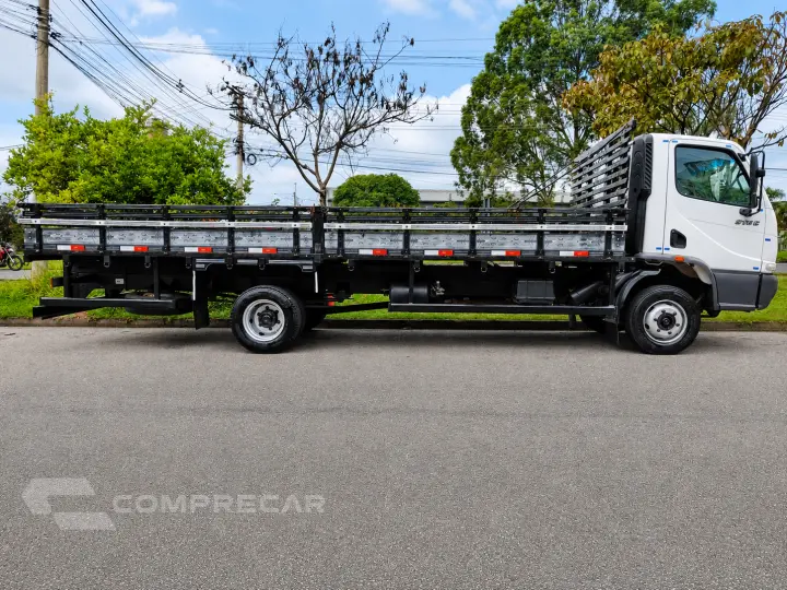 Accelo 915c + Carroceria