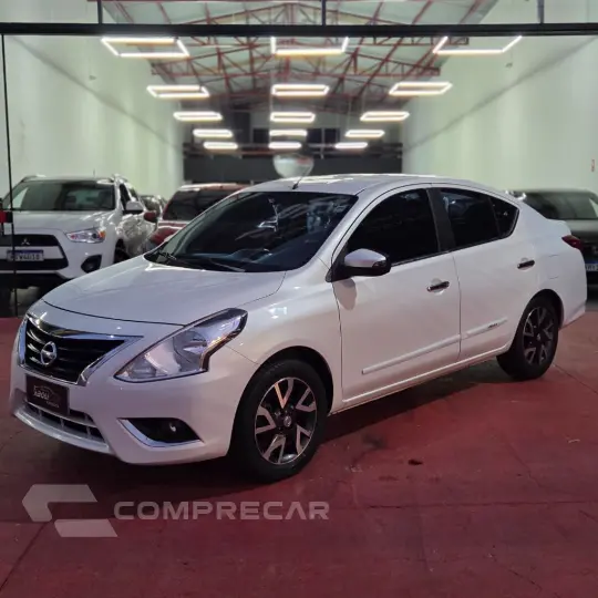 VERSA UNIQUE 1.6 16V FlexStart 4p Aut.