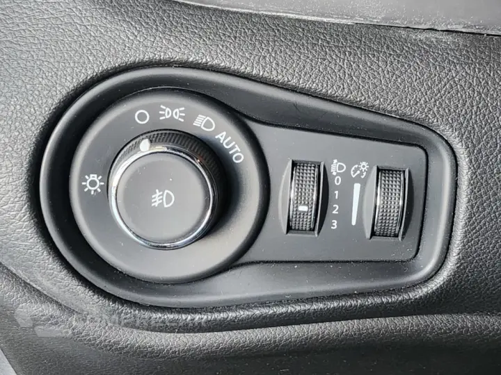 RENEGADE 1.3 T270 Turbo Flex S 4x4 At9