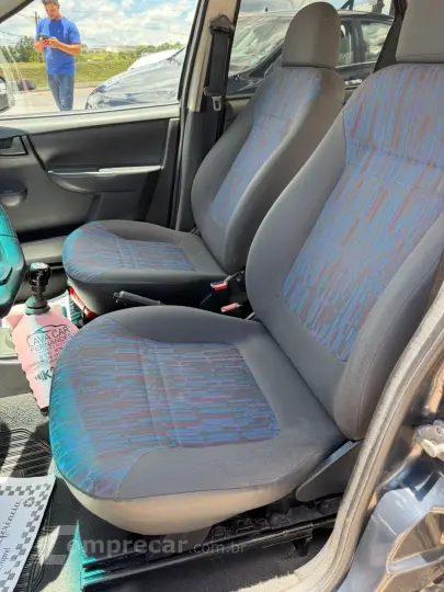 CELTA 1.0 MPFI Life 8V