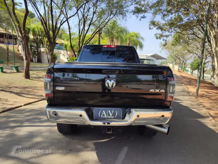 RAM 6.7 2500 Laramie 4X4 CD I6 Turbo