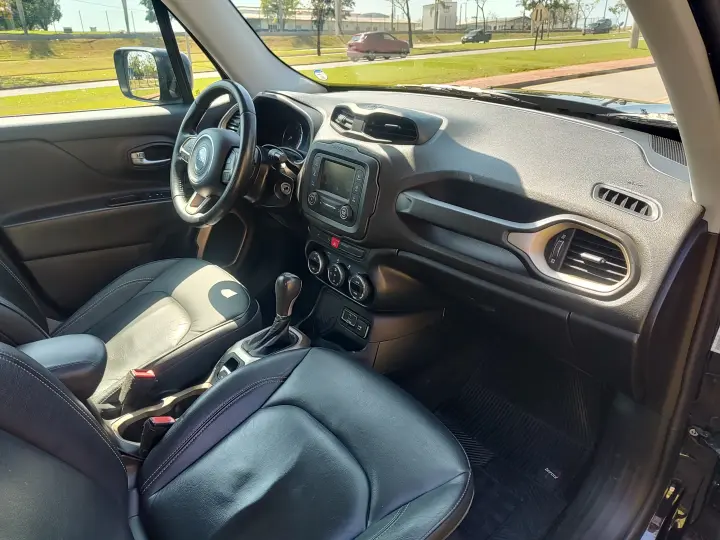 RENEGADE 1.8 16V Longitude