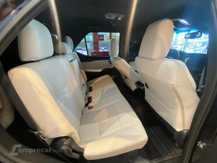 HILUX SW4 2.8 D-4D TURBO DIESEL DIAMOND 7L 4X4 AU