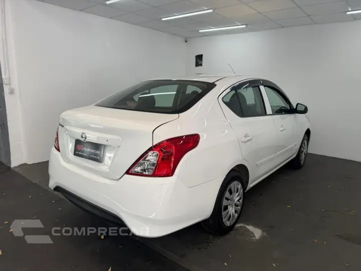 VERSA 1.0 12V FlexStart 4p Mec.