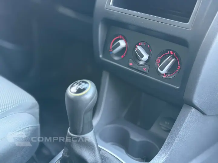 FOX 1.6 MI FLEX 8V 4P MANUAL