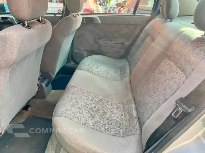 ASTRA 2.0 MPFI Advantage Sedan 8V