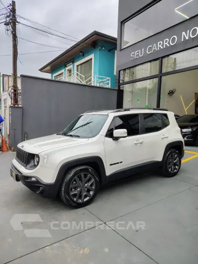Renegade Longitude 1.8 4x2 Flex 16V Aut.