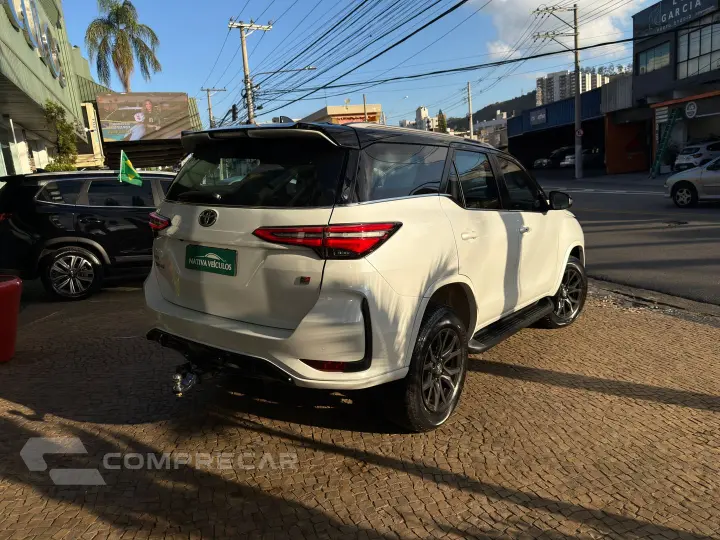 Hilux Sw4 2.8 D-4D Turbo Diesel Gr-S 7L 4X4 Automático