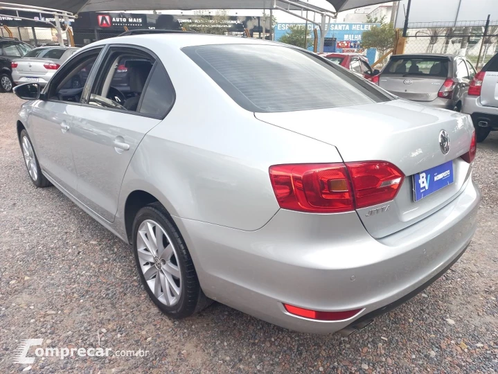 Jetta 2.0 Comfortline Flex 4P Tiptronic