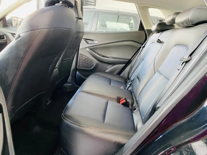 TRACKER 1.2 Turbo Premier