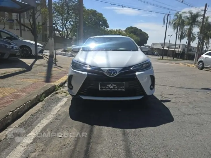 YARIS 1.5 16V Sedan XLS Multidrive