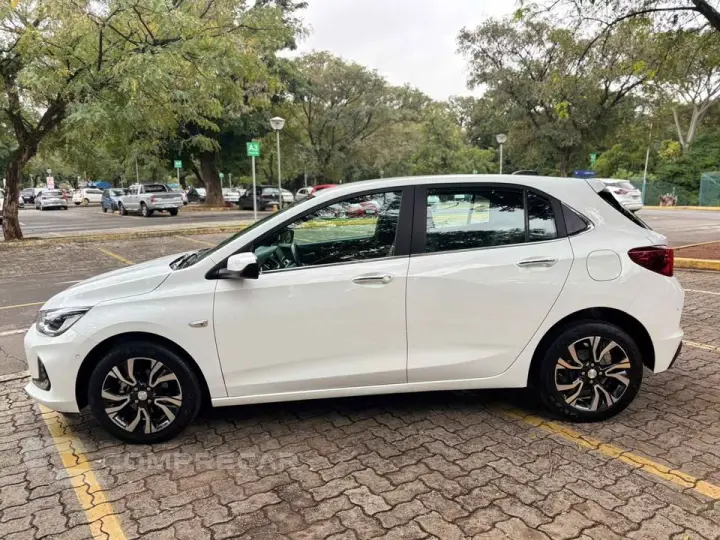 ONIX 1.0 Turbo Premier