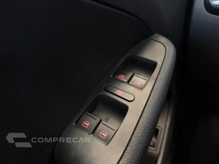 JETTA 2.0 TSI HIGHLINE 211CV GASOLINA 4P TIPTRONIC