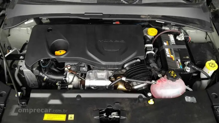 COMMANDER 1.3 T270 TURBO FLEX OVERLAND AT6