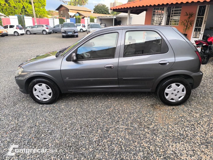 CELTA 1.0 MPFI LT 8V