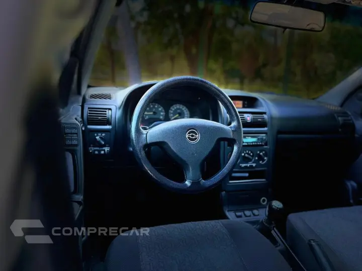 ASTRA 2.0 MPFI Advantage 8V