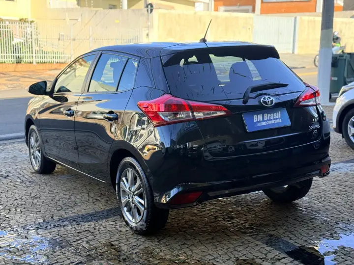 YARIS 1.5 16V Sedan XL Plus Connect
