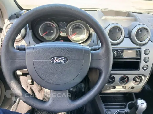 FIESTA SEDAN - 1.6 ROCAM SEDAN 8V 4P MANUAL