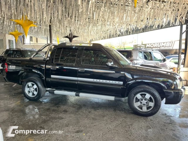S10 - 2.4 MPFI EXECUTIVE 4X2 CD 8V 4P MANUAL