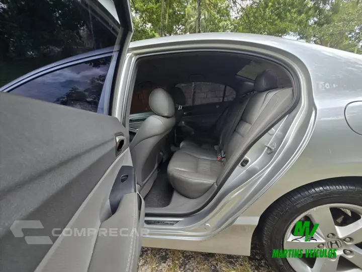 CIVIC 1.8 LXS 16V FLEX 4P AUTOMÁTICO