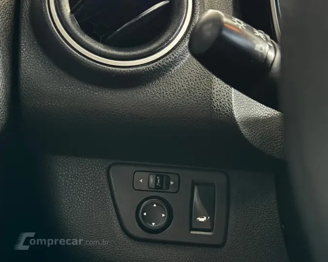 KWID Intense 1.0 Flex 12V 5p Mec.