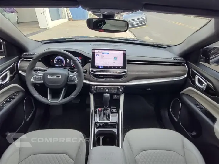 COMMANDER 1.3 T270 Turbo Overland