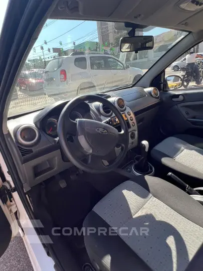 FIESTA 1.6 MPI Class Sedan 8V