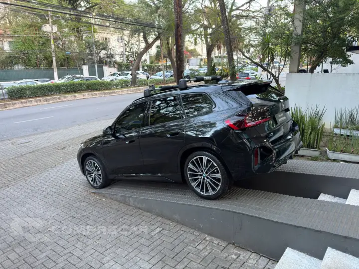 X1 2.0 16V Turbo Sdrive20i M Sport