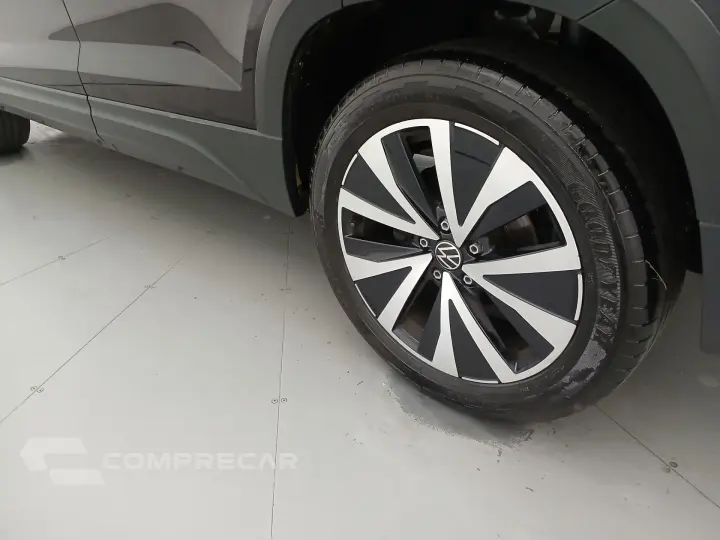 TAOS 1.4 250 TSI TOTAL FLEX HIGHLINE AUTOMÁTICO