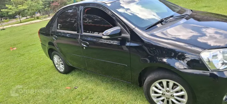 ETIOS 1.5 XLS Sedan 16V