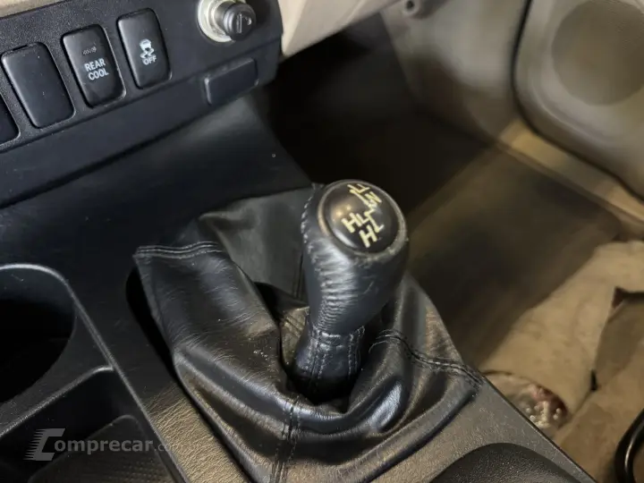 HILUX SW4 3.0 SRV 4X4 7 LUGARES 16V TURBO INTERCOOLER DIESEL