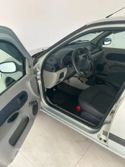 CLIO 1.0 Expression 8V