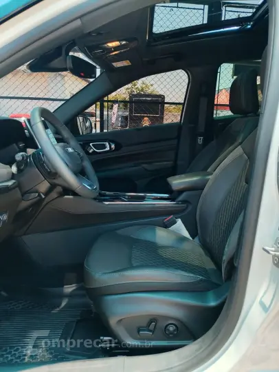 Commander 1.3 16V 4P FLEX T270 OVERLAND TURBO AUTOMÁTICO