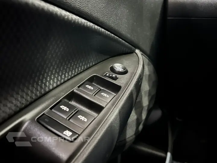 ONIX 1.0 TURBO FLEX PLUS LTZ AUTOMÁTICO