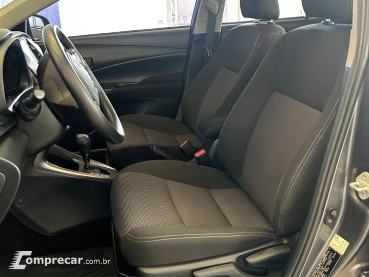 YARIS 1.5 16V FLEX SEDAN XL LIVE MULTIDRIVE